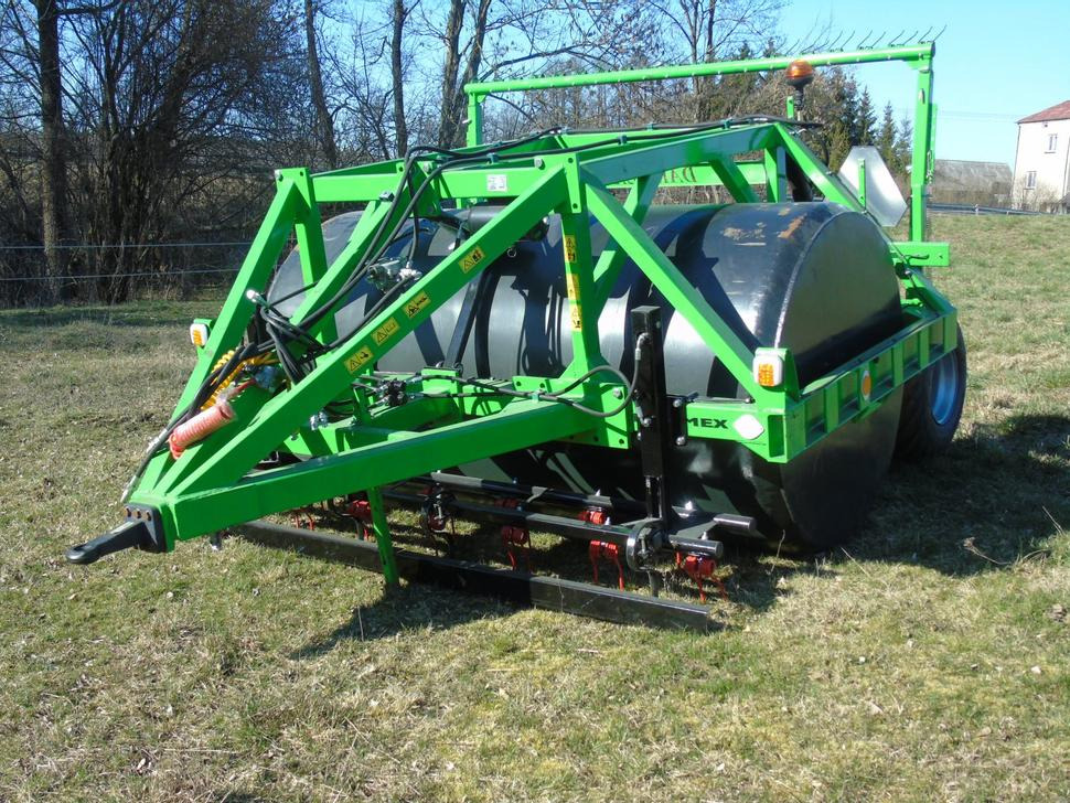 Darmex Wiesenwalze / Meadow roller / Rouleau de prairie / Rullo liscio / Каток луговой / Wał łąkowy 3 m - Rouleau agricole: photos 1 Darmex Wiesenwalze / Meadow roller / Rouleau de prairie / Rullo liscio / Каток луговой / Wał łąkowy 3 m - Rouleau agricole: photos 1