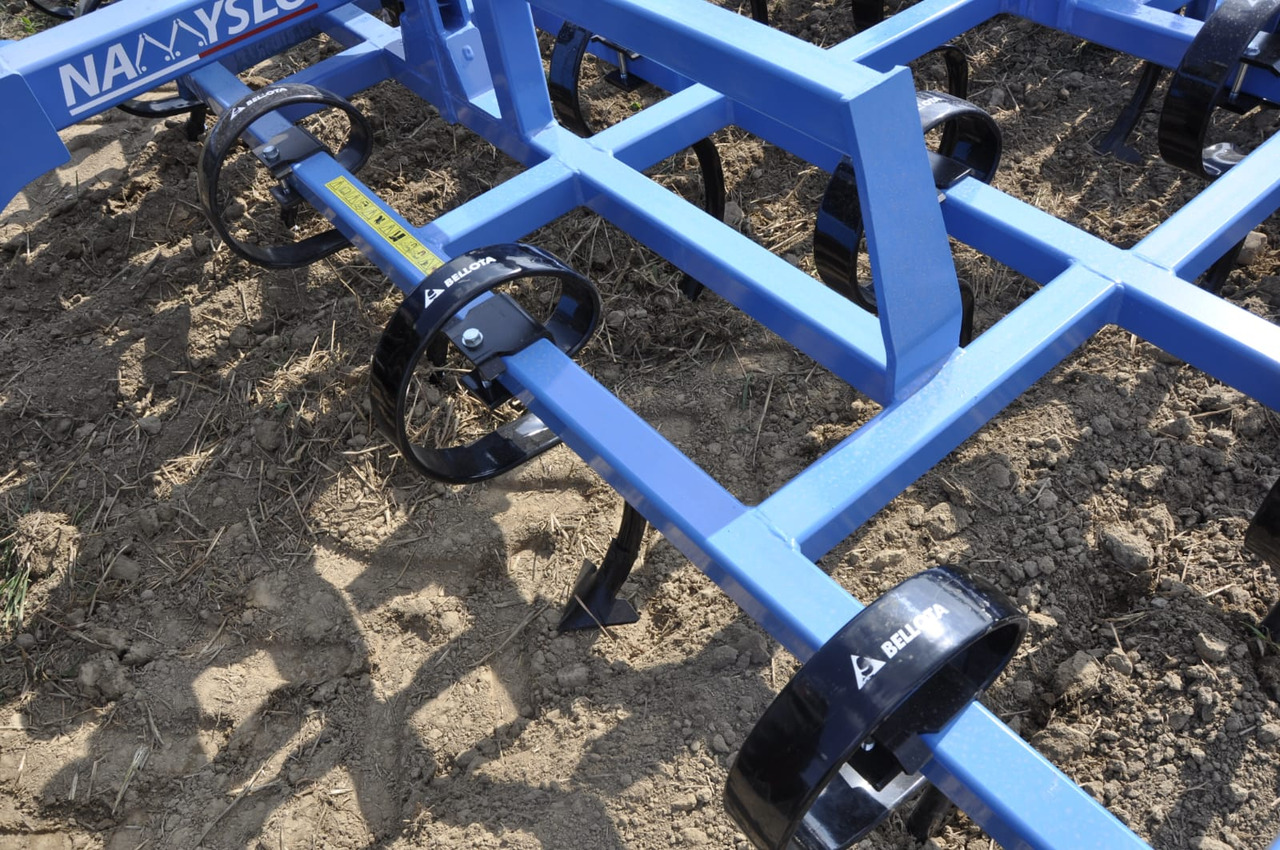 Namyslo Saatbettbereitung / Seedbed preparation / Combiné de préparation / Unidad de cultivo ecológico de poca profundidad / Unità di coltivazione biologica a bassa profondità / Agregat do płytkiej uprawy 5 - Bineuse: photos 5 Namyslo Saatbettbereitung / Seedbed preparation / Combiné de préparation / Unidad de cultivo ecológico de poca profundidad / Unità di coltivazione biologica a bassa profondità / Agregat do płytkiej uprawy 5 - Bineuse: photos 5