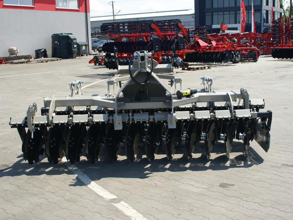 Rolex Scheibenegge / Disc harrow with hydropack / Déchaumeur à disques avec support semoir / Erpice a dischi / Cultivador de discos con hydropack / Дисковая борона с гидропаком 3 m - Cover crop: photos 4 Rolex Scheibenegge / Disc harrow with hydropack / Déchaumeur à disques avec support semoir / Erpice a dischi / Cultivador de discos con hydropack / Дисковая борона с гидропаком 3 m - Cover crop: photos 4