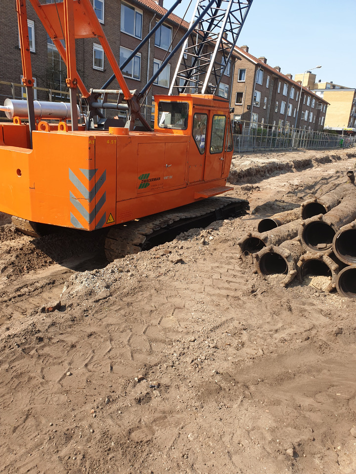 Hitachi KH-100 - Grue sur chenilles: photos 4 Hitachi KH-100 - Grue sur chenilles: photos 4