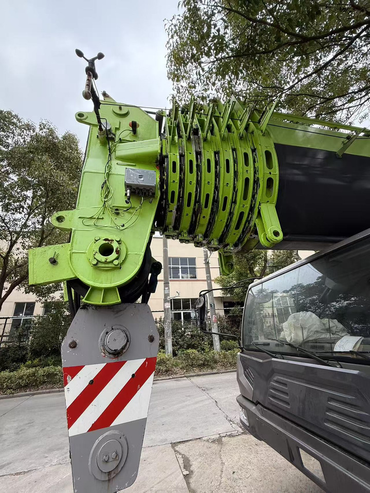 ZOOMLION ZOOMLION - Grue mobile: photos 5 ZOOMLION ZOOMLION - Grue mobile: photos 5