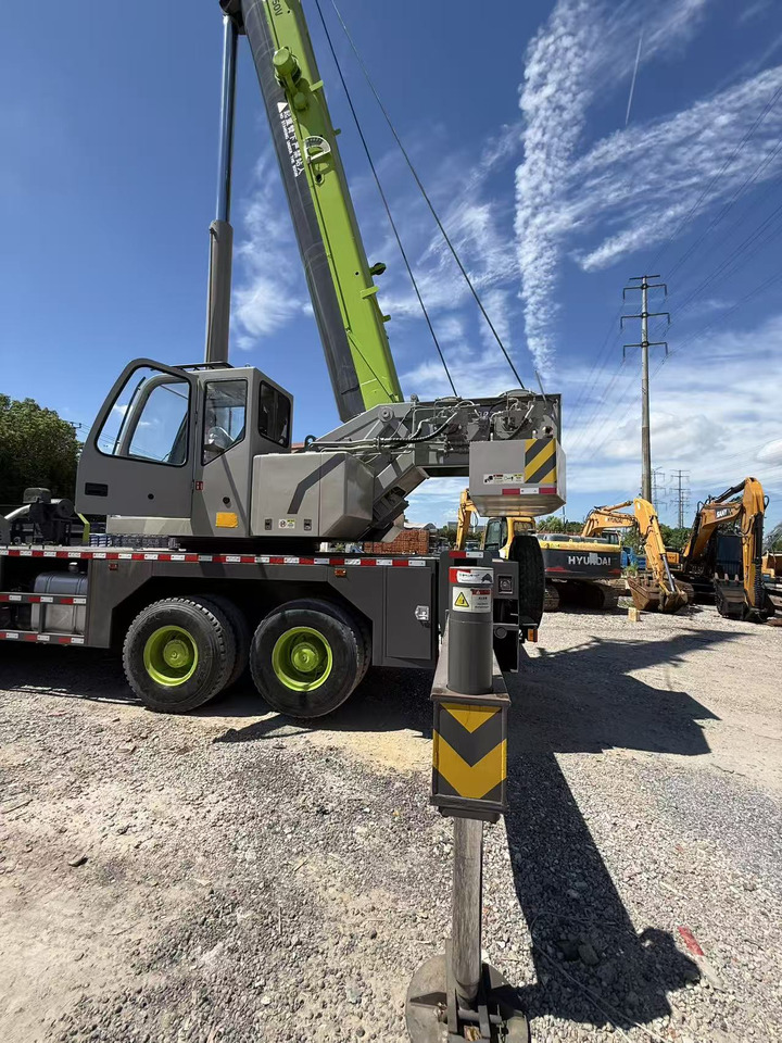 ZOOMLION ZOOMLION - Grue mobile: photos 4 ZOOMLION ZOOMLION - Grue mobile: photos 4