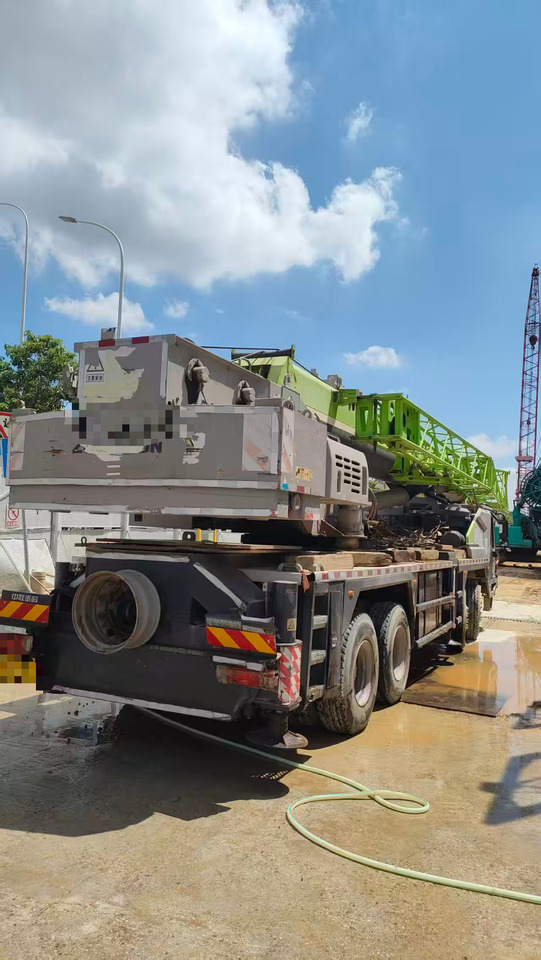 ZOOMLION ZOOMLION ZOOMLION - Grue mobile: photos 2 ZOOMLION ZOOMLION ZOOMLION - Grue mobile: photos 2