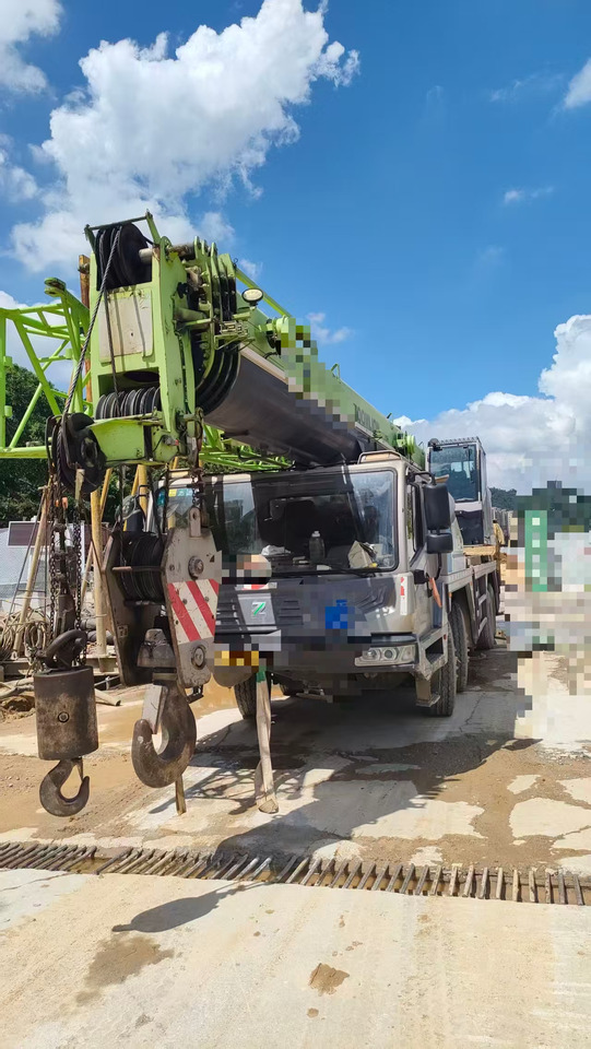 ZOOMLION ZOOMLION ZOOMLION - Grue mobile: photos 1 ZOOMLION ZOOMLION ZOOMLION - Grue mobile: photos 1