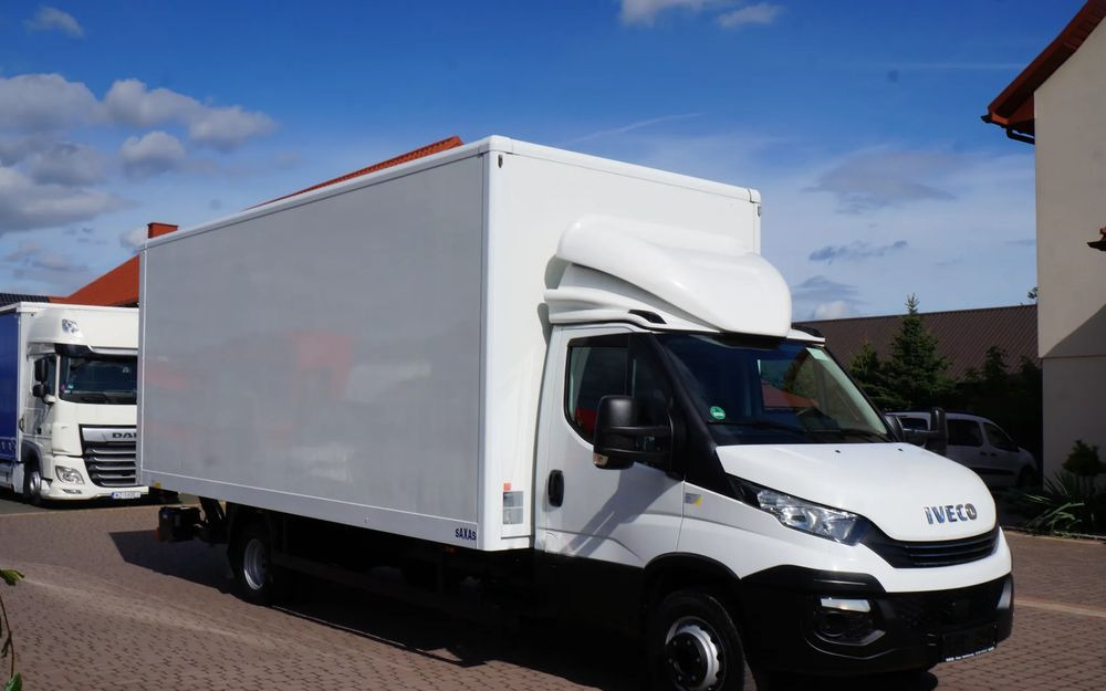 Iveco DAILY 72c18 Automat HI-MATIC Kontener 6 m 74 tys km STAN NOWY - Camion fourgon: photos 1 Iveco DAILY 72c18 Automat HI-MATIC Kontener 6 m 74 tys km STAN NOWY - Camion fourgon: photos 1