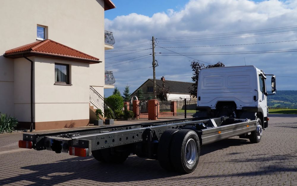 Mercedes-Benz ATEGO 1318 EURO 5 RAMA DO ZABUDOWY MANUAL 1322 - Châssis cabine: photos 3 Mercedes-Benz ATEGO 1318 EURO 5 RAMA DO ZABUDOWY MANUAL 1322 - Châssis cabine: photos 3