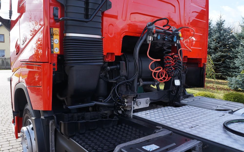 Volvo FH 4 EURO 6 GLOBETROTTER NISKI PRZEBIEG ZŁOTY KONTRAKT - Tracteur routier: photos 5 Volvo FH 4 EURO 6 GLOBETROTTER NISKI PRZEBIEG ZŁOTY KONTRAKT - Tracteur routier: photos 5