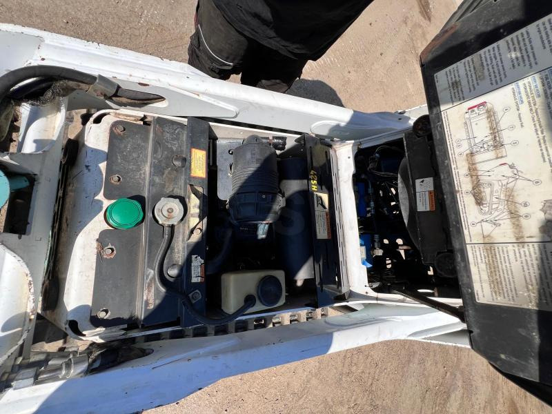Chargeuse compacte sur chenilles Bobcat MT55 MINI CHARGEUSE SKID A CHENILLE: photos 11