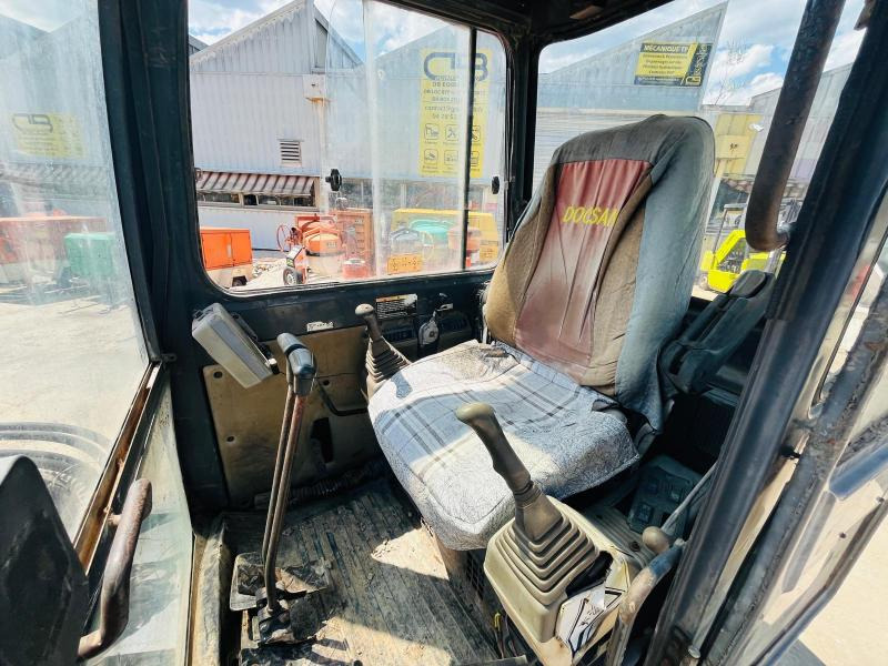 Mini pelle DOOSAN DH55 MINI PELLE 5T: photos 10 Mini pelle DOOSAN DH55 MINI PELLE 5T: photos 10