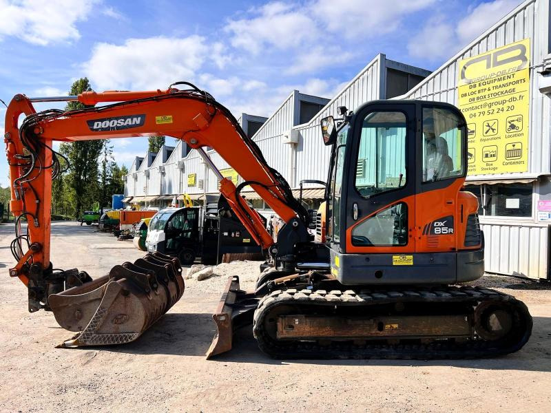 Doosan DX85R-3 PELLE A CHENILLES 8,5T PELLE A CHENILLES 8,5T - Pelle sur chenille: photos 2 Doosan DX85R-3 PELLE A CHENILLES 8,5T PELLE A CHENILLES 8,5T - Pelle sur chenille: photos 2