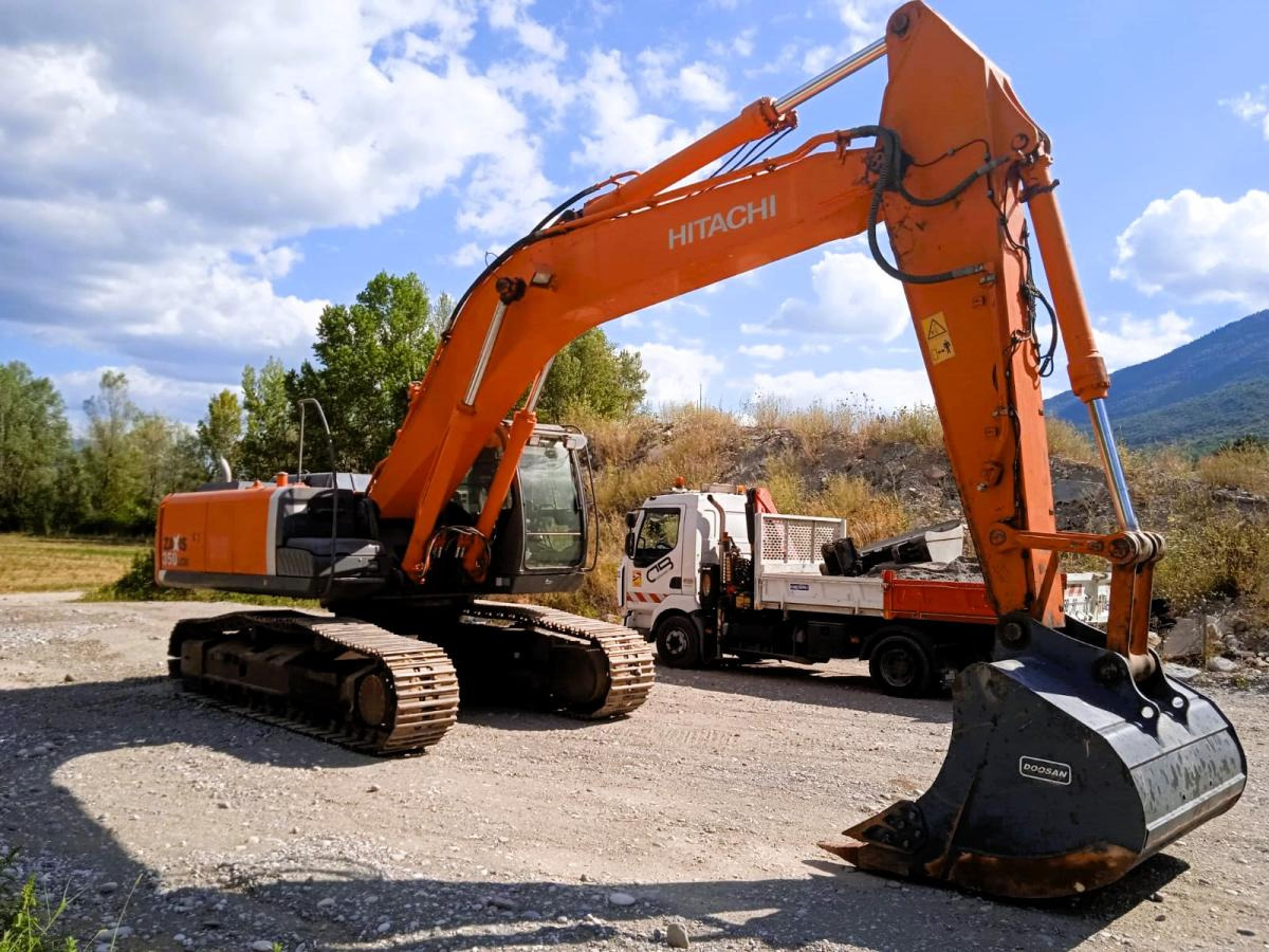 HITACHI PELLE ZX 350 LCN-3 35T - Pelle sur chenille: photos 4 HITACHI PELLE ZX 350 LCN-3 35T - Pelle sur chenille: photos 4