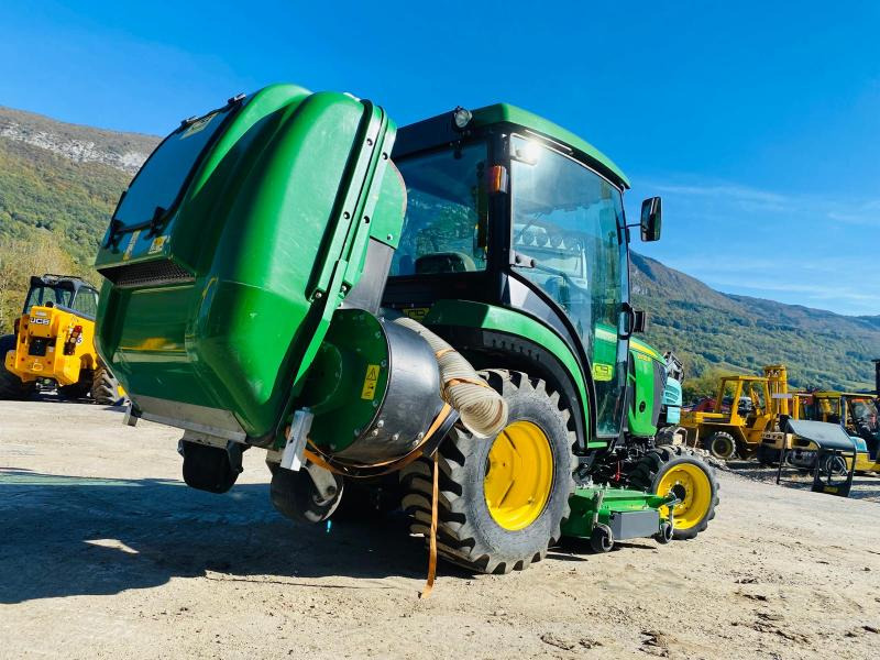 John Deere 2038R avec plateau de coupe et bas de ramassage - Micro tracteur: photos 5 John Deere 2038R avec plateau de coupe et bas de ramassage - Micro tracteur: photos 5