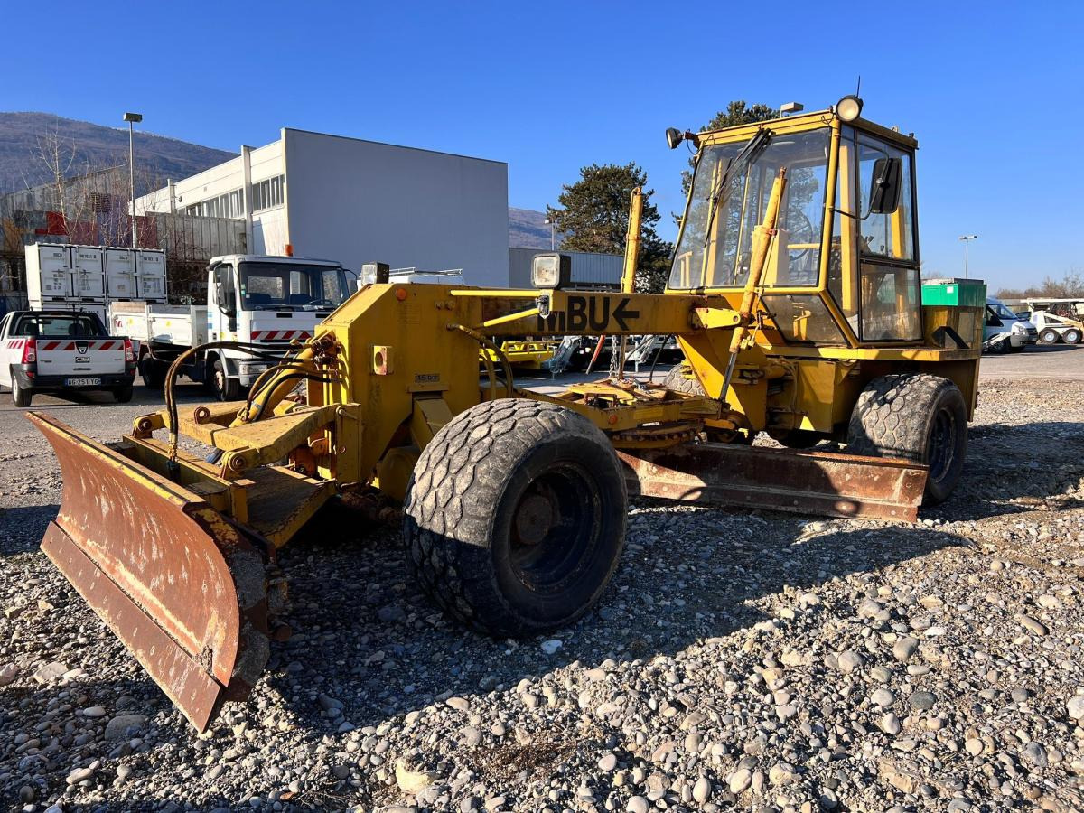 Mbu G50A NIVELEUSE 7T - Niveleuse: photos 1 Mbu G50A NIVELEUSE 7T - Niveleuse: photos 1