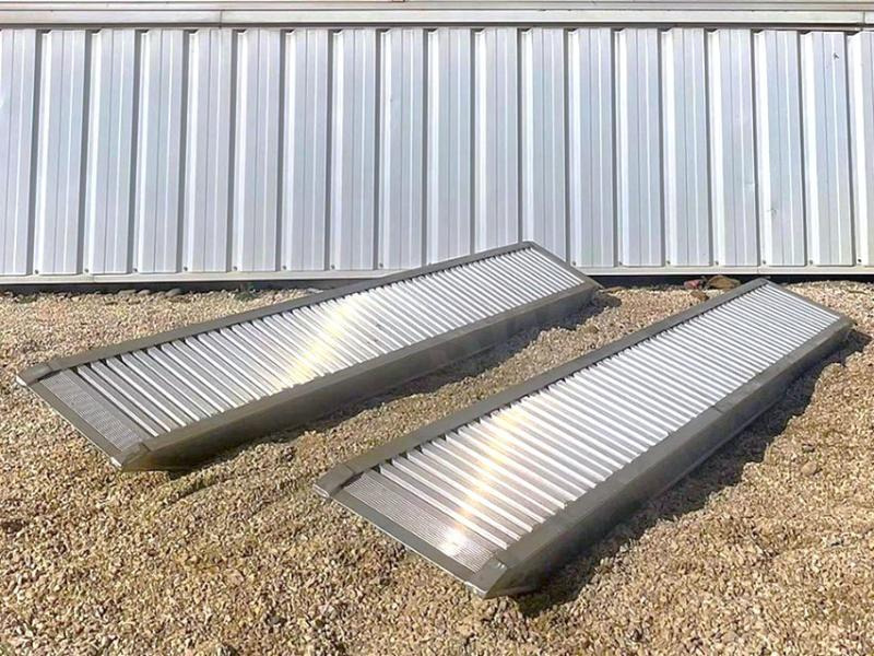 RAMPES ALUMINIUM RAMPE DE CHARGEMENT 1 METRE 7T - Rampe de chargement: photos 4 RAMPES ALUMINIUM RAMPE DE CHARGEMENT 1 METRE 7T - Rampe de chargement: photos 4