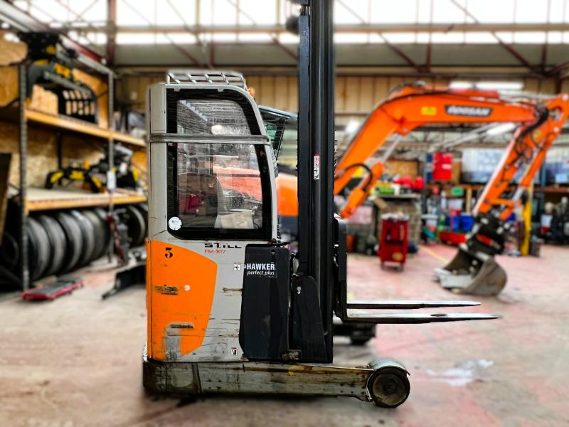 Still FM-X 17 Chariot à mât rétractable électrique 1,7T - Chariot à mât rétractable: photos 4 Still FM-X 17 Chariot à mât rétractable électrique 1,7T - Chariot à mât rétractable: photos 4