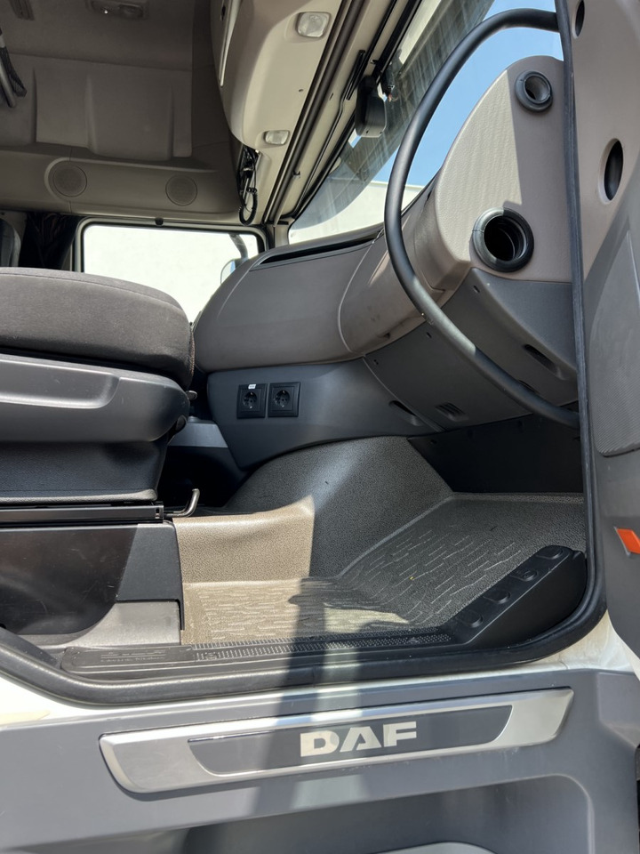 Tracteur routier DAF XF 480FT: photos 30