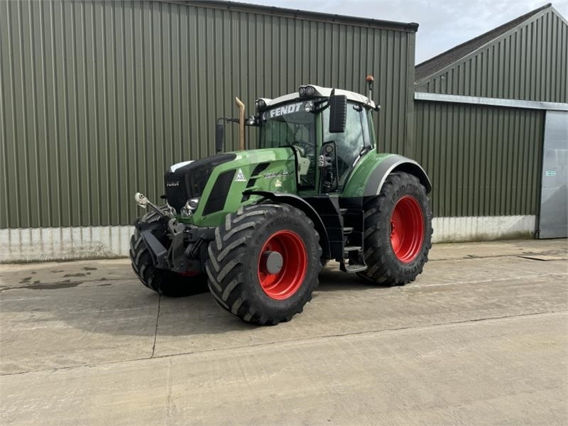 Fendt 828 ECR Vario Profi Plus **Video Below** - Tracteur agricole: photos 1 Fendt 828 ECR Vario Profi Plus **Video Below** - Tracteur agricole: photos 1