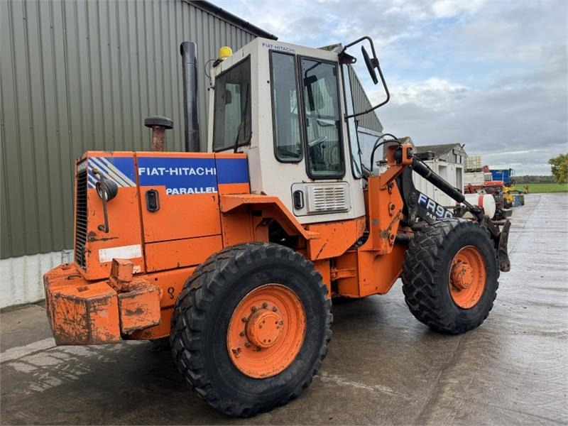 Fiat FR90 Parallel Loading Shovel - Chargeuse sur pneus: photos 4 Fiat FR90 Parallel Loading Shovel - Chargeuse sur pneus: photos 4