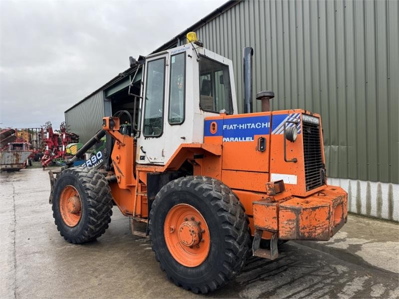 Fiat FR90 Parallel Loading Shovel - Chargeuse sur pneus: photos 2 Fiat FR90 Parallel Loading Shovel - Chargeuse sur pneus: photos 2