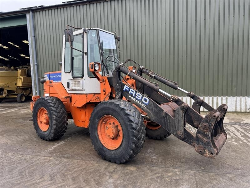 Fiat FR90 Parallel Loading Shovel - Chargeuse sur pneus: photos 3 Fiat FR90 Parallel Loading Shovel - Chargeuse sur pneus: photos 3