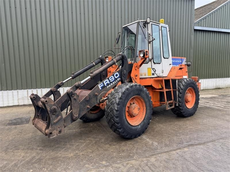 Fiat FR90 Parallel Loading Shovel - Chargeuse sur pneus: photos 1 Fiat FR90 Parallel Loading Shovel - Chargeuse sur pneus: photos 1