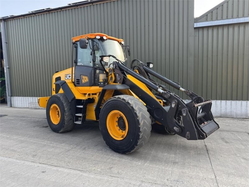 JCB JCB 437 HT Agri **Video Below** - Chargeuse sur pneus: photos 1 JCB JCB 437 HT Agri **Video Below** - Chargeuse sur pneus: photos 1