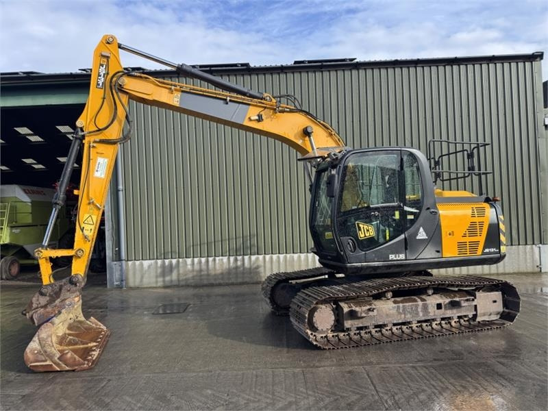 JCB JS 131 LC+ Excavator - Tombereau articulé: photos 3 JCB JS 131 LC+ Excavator - Tombereau articulé: photos 3