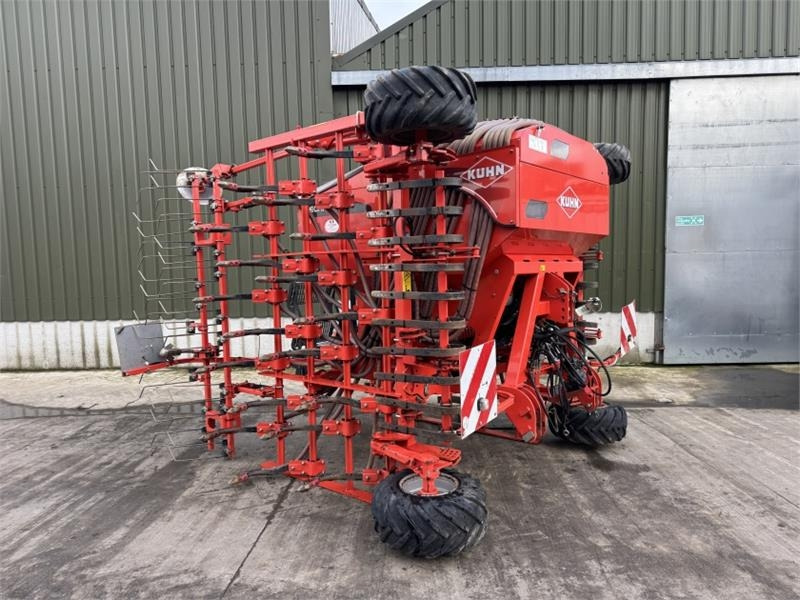 Kuhn Megant 480 Tine Drill - Combiné de semis: photos 1 Kuhn Megant 480 Tine Drill - Combiné de semis: photos 1