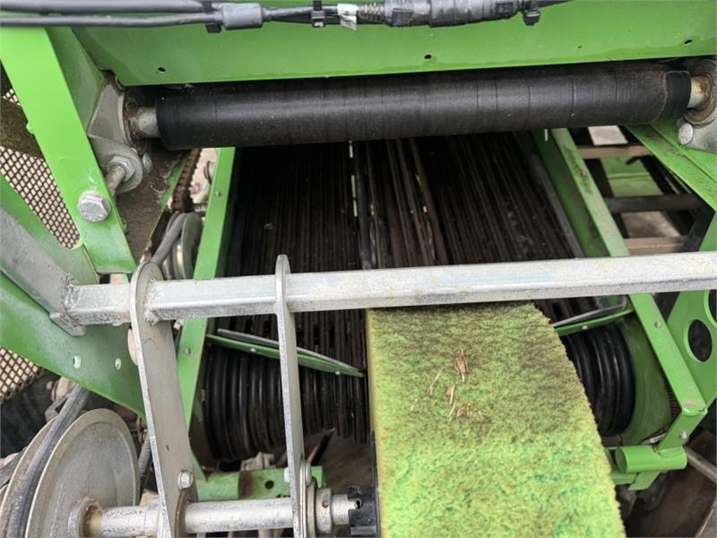 Planteuse de pommes de terre Miedema Structural MS2000 2 Row Planter: photos 10 Planteuse de pommes de terre Miedema Structural MS2000 2 Row Planter: photos 10