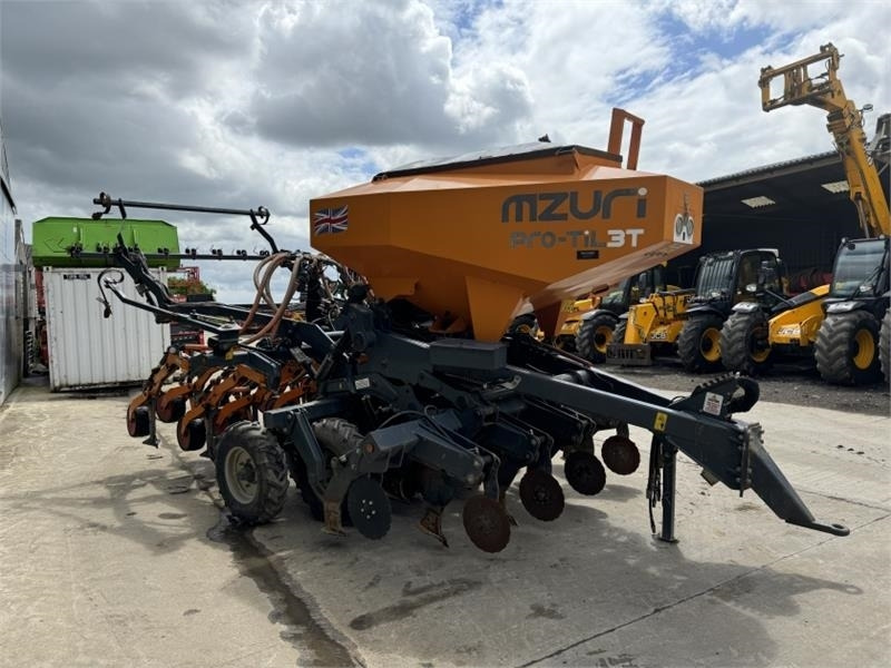 Mzuri Pro-Till 3T Seed Drill - Combiné de semis: photos 5 Mzuri Pro-Till 3T Seed Drill - Combiné de semis: photos 5
