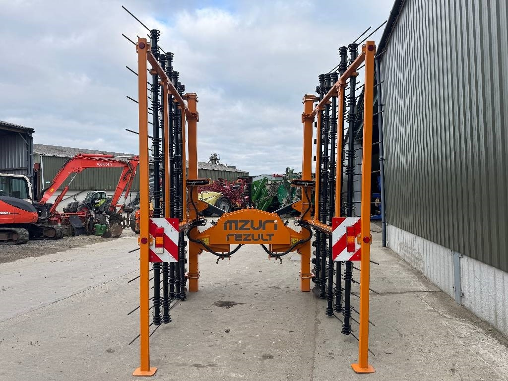 Mzuri Rezult 7.5m Straw Rake - Bineuse: photos 3 Mzuri Rezult 7.5m Straw Rake - Bineuse: photos 3