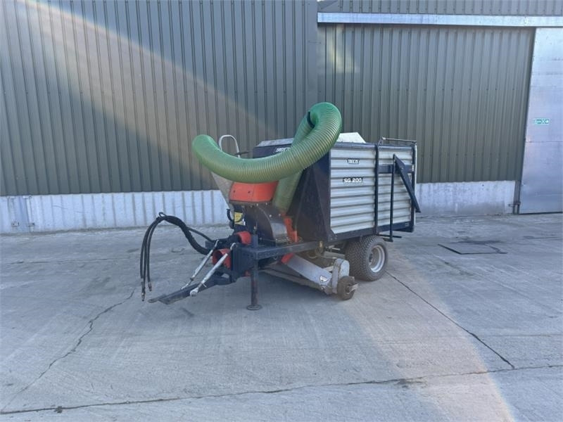Trilo Trilo SG 200 Vacuum Sweeper - Camion hydrocureur: photos 1 Trilo Trilo SG 200 Vacuum Sweeper - Camion hydrocureur: photos 1