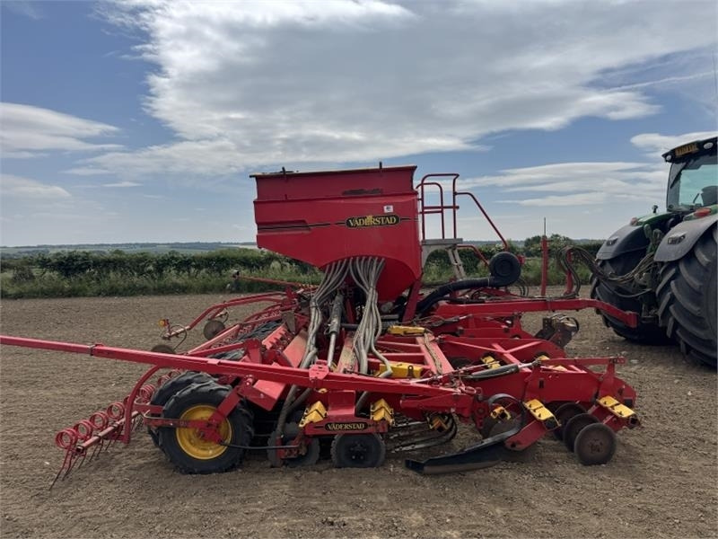 Vaderstad Rapid A800s **Video Below** - Combiné de semis: photos 2 Vaderstad Rapid A800s **Video Below** - Combiné de semis: photos 2