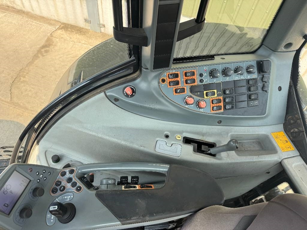 Tracteur agricole Valtra T163 Direct: photos 14
