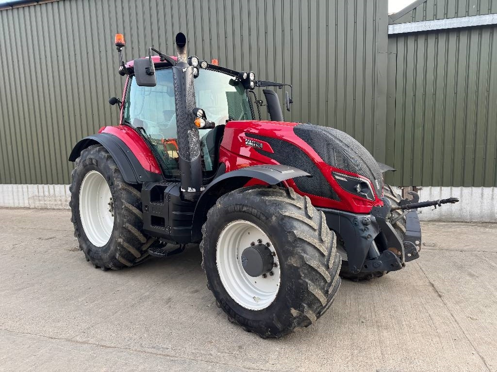 Valtra T194 Versu - Tracteur agricole: photos 3 Valtra T194 Versu - Tracteur agricole: photos 3