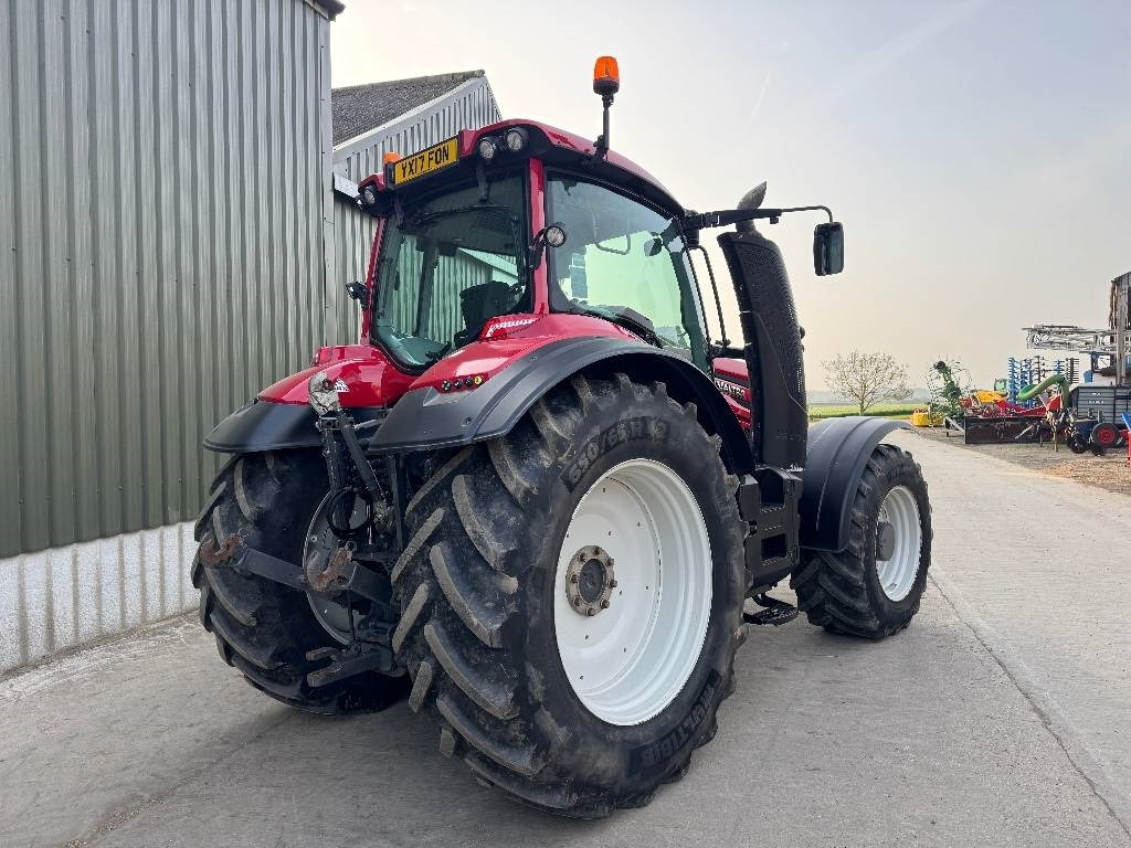 Valtra T194 Versu - Tracteur agricole: photos 4 Valtra T194 Versu - Tracteur agricole: photos 4