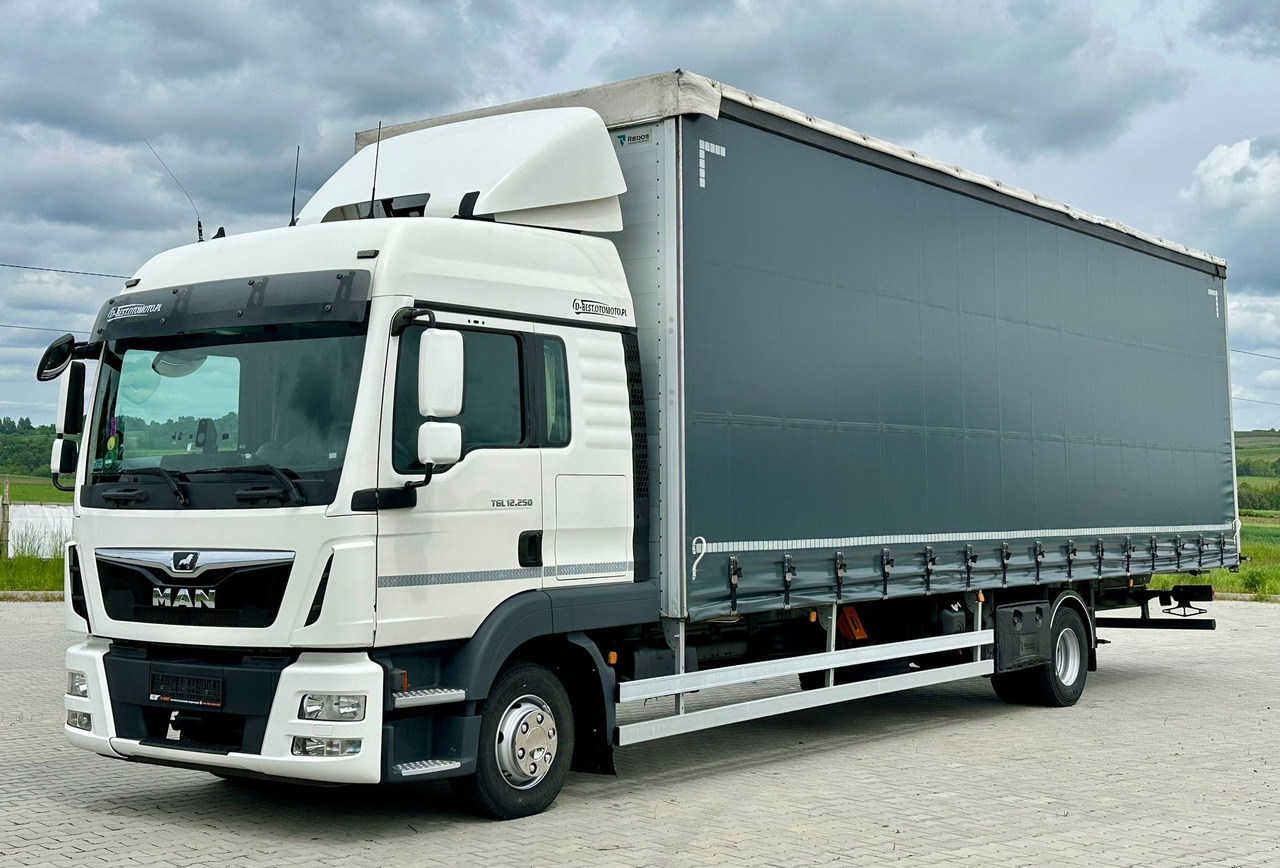 MAN TGL 12.250 / FIRANKA / 23 EUROPALETY / 9.5 M DŁUGOŚCI / NISKI PRZEBIEG / SYPIALKA / 2020 ROK - Camion à rideaux coulissants: photos 2 MAN TGL 12.250 / FIRANKA / 23 EUROPALETY / 9.5 M DŁUGOŚCI / NISKI PRZEBIEG / SYPIALKA / 2020 ROK - Camion à rideaux coulissants: photos 2