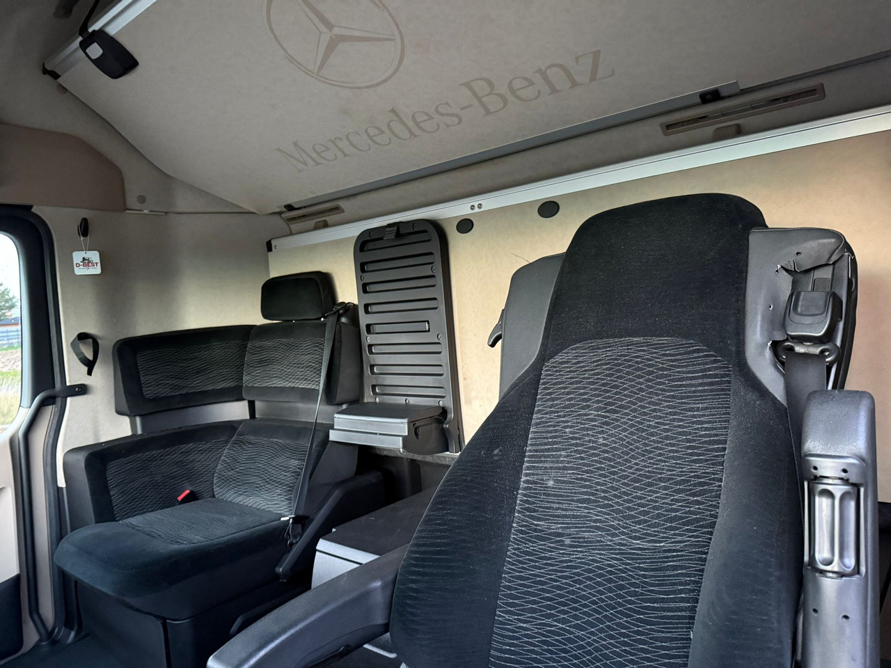 Camion à rideaux coulissants MERCEDES-BENZ ACTROS 1845 / FIRANKA / 19 EUROPALET / DUŻA KABINA / AUTOMAT / 2021: photos 19 Camion à rideaux coulissants MERCEDES-BENZ ACTROS 1845 / FIRANKA / 19 EUROPALET / DUŻA KABINA / AUTOMAT / 2021: photos 19