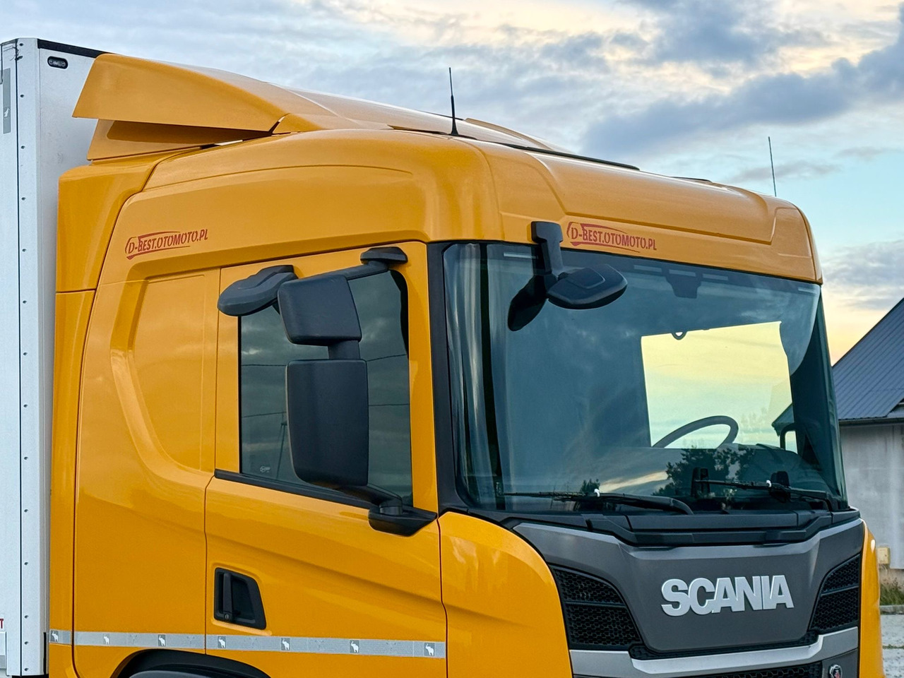 Camion isothermique SCANIA P220 / IZOTERMA / WINDA / SCHMITZ / 18 PALET / SILNIK 6 / SYPIALKA / 2019 ROK / NISKI PRZEBIEG: photos 9