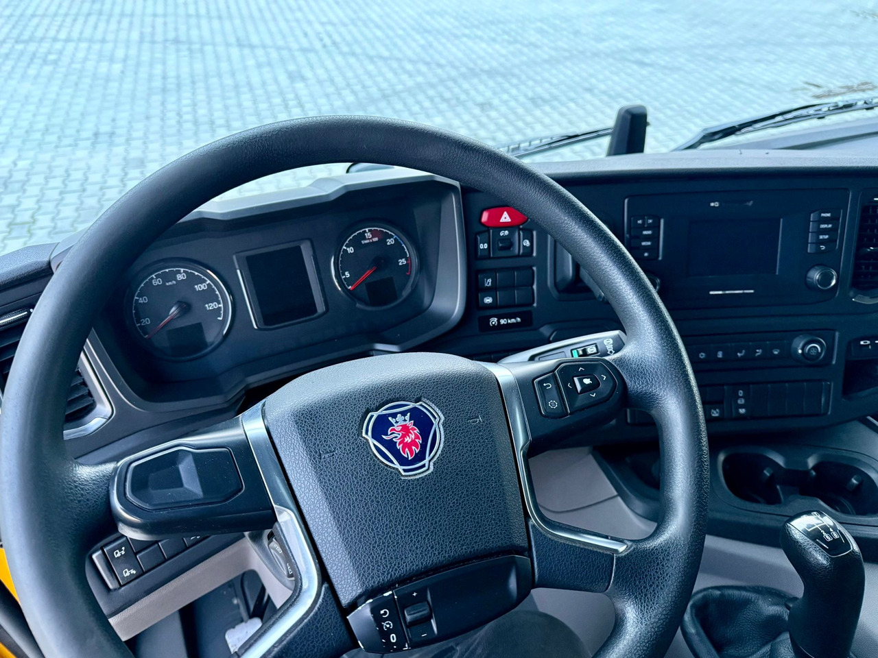 Camion isothermique SCANIA P220 / IZOTERMA / WINDA / SCHMITZ / 18 PALET / SILNIK 6 / SYPIALKA / 2019 ROK / NISKI PRZEBIEG: photos 19