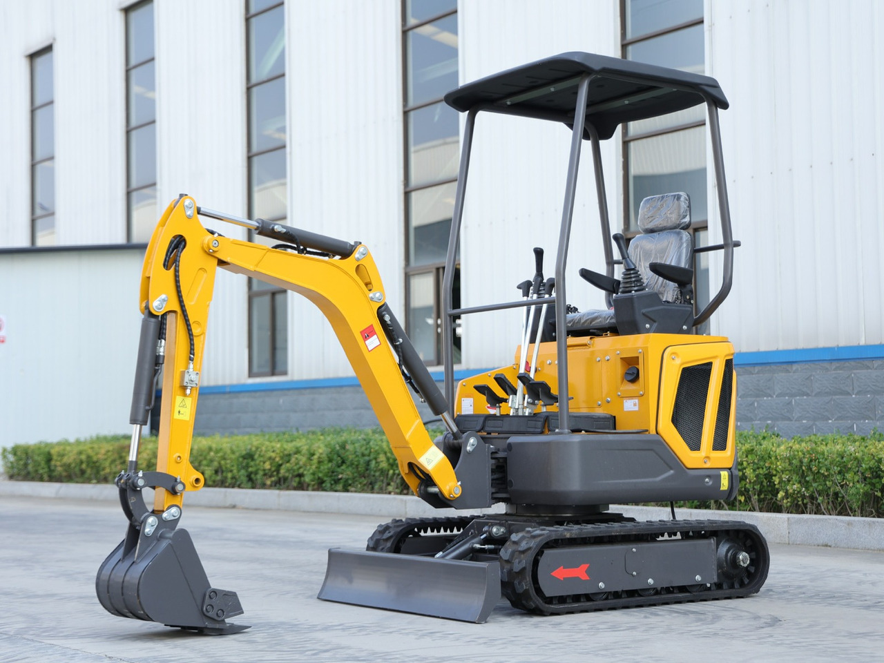 KUBOTA Diesel Mini excavator 1.6 Ton - Müller Machinery MB 16 - SH - Mini pelle: photos 3 KUBOTA Diesel Mini excavator 1.6 Ton - Müller Machinery MB 16 - SH - Mini pelle: photos 3