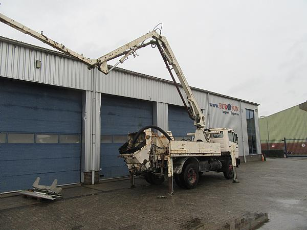 MERCEDES BENZ SCHWING City pump M16/13 Z - Camion pompe: photos 3 MERCEDES BENZ SCHWING City pump M16/13 Z - Camion pompe: photos 3