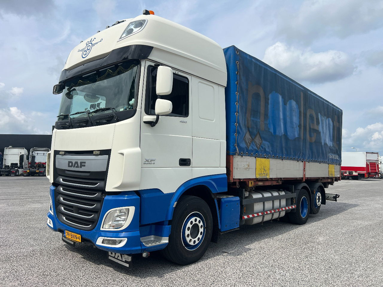 DAF XF 460 SSC 6x2 FAR, BDF, Retarder - Camion à rideaux coulissants: photos 1 DAF XF 460 SSC 6x2 FAR, BDF, Retarder - Camion à rideaux coulissants: photos 1
