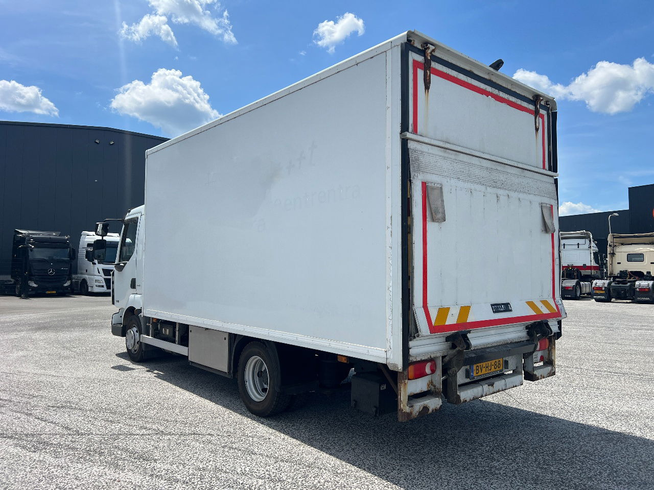 Renault Midliner 160 Manual - Camion fourgon: photos 4 Renault Midliner 160 Manual - Camion fourgon: photos 4