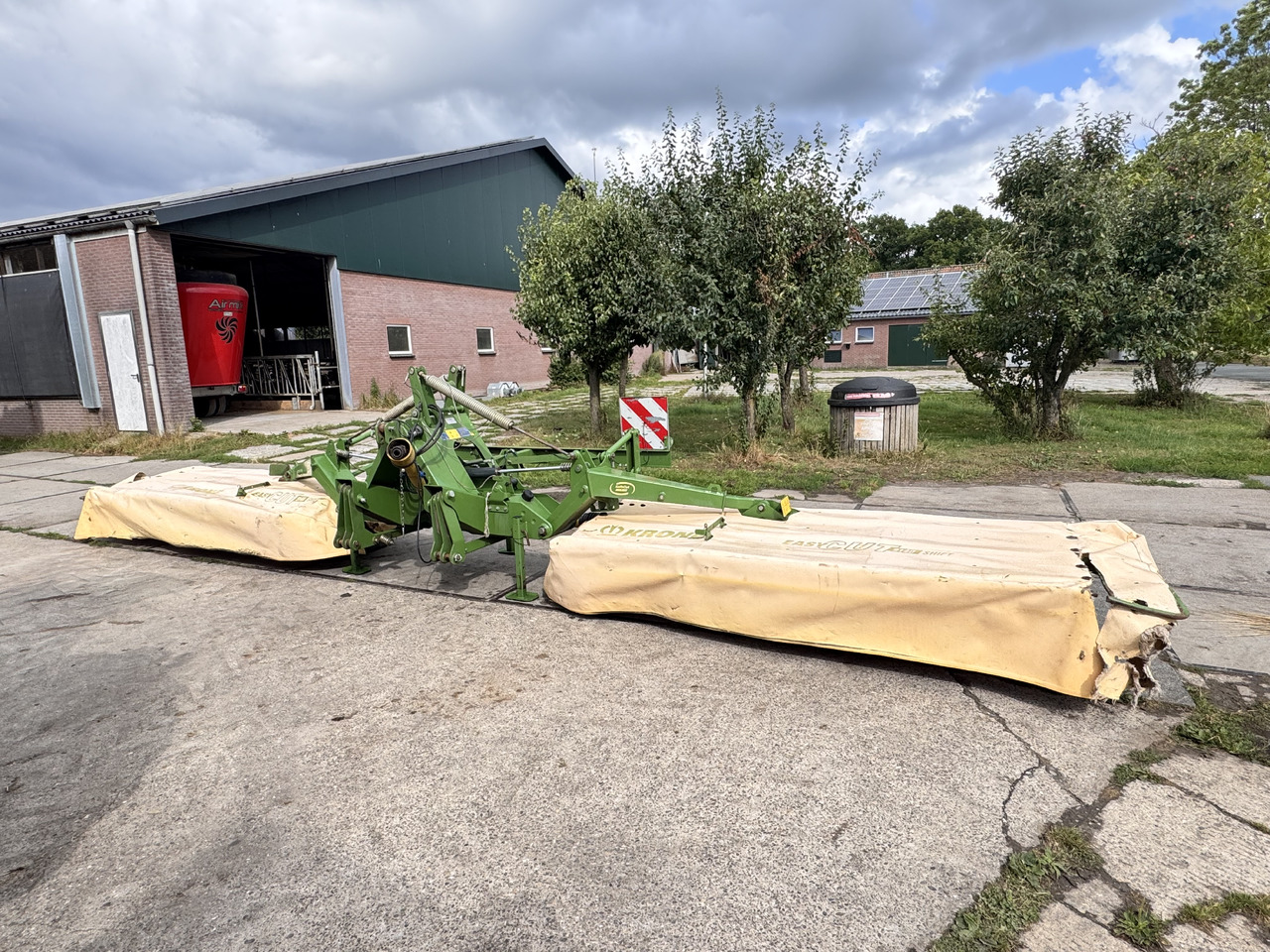 KRONE Easycut 9140 Shift - Faucheuse: photos 1 KRONE Easycut 9140 Shift - Faucheuse: photos 1