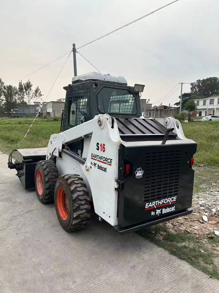 Bobcat S 16 - Mini chargeuse: photos 5 Bobcat S 16 - Mini chargeuse: photos 5