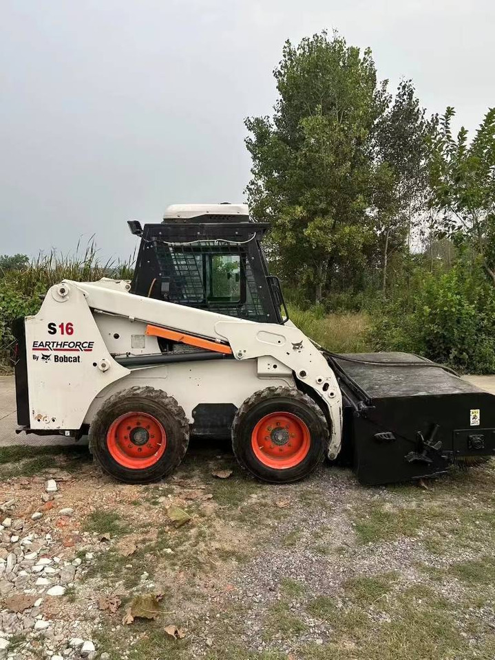 Bobcat S 16 - Mini chargeuse: photos 5 Bobcat S 16 - Mini chargeuse: photos 5