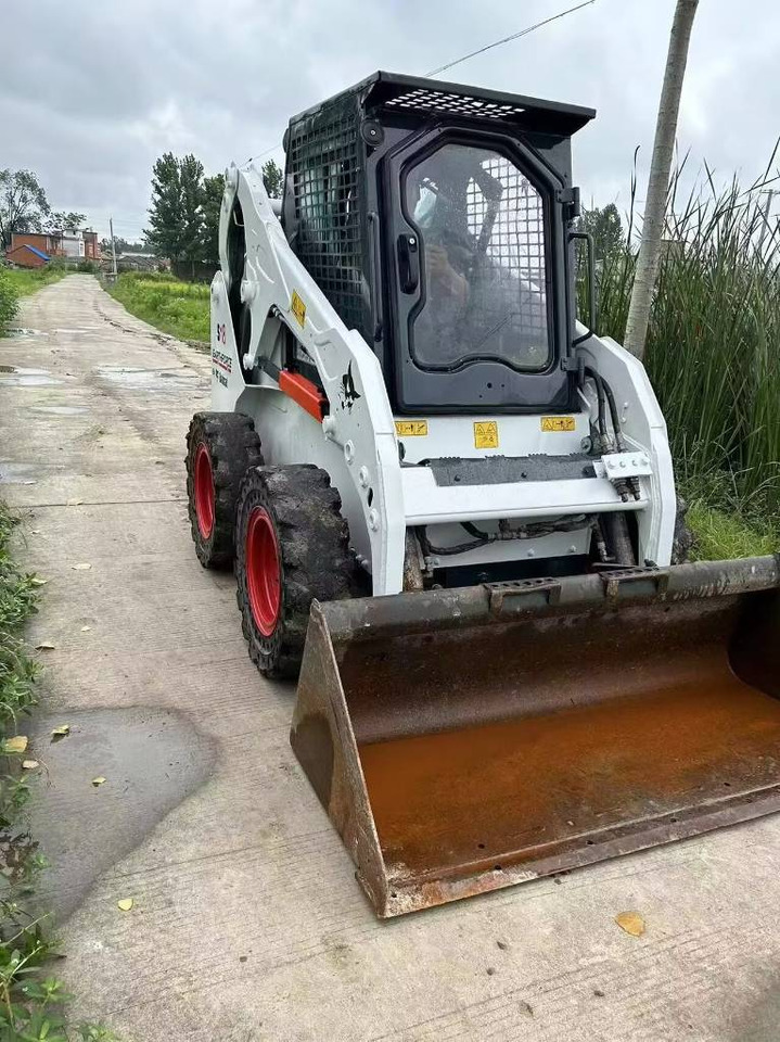Bobcat S 18 - Mini chargeuse: photos 5 Bobcat S 18 - Mini chargeuse: photos 5