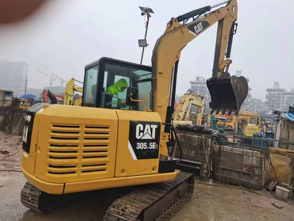 CAT 305.5 E - Pelle sur chenille: photos 1 CAT 305.5 E - Pelle sur chenille: photos 1