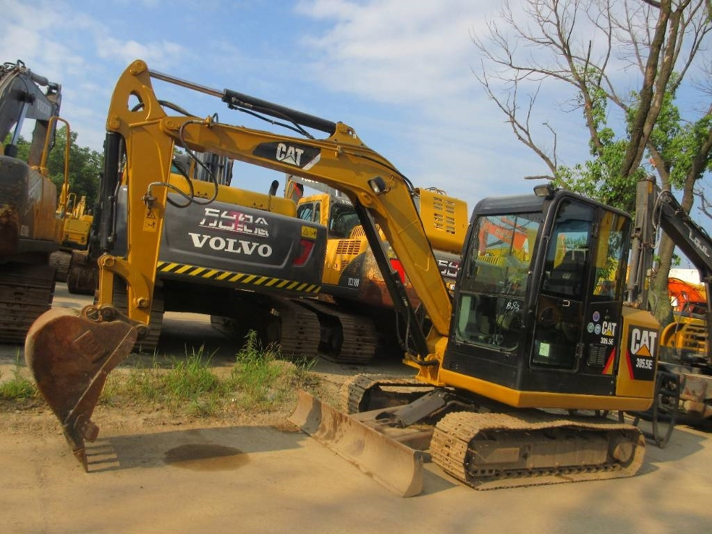 CAT 305.5 E - Pelle sur chenille: photos 4 CAT 305.5 E - Pelle sur chenille: photos 4